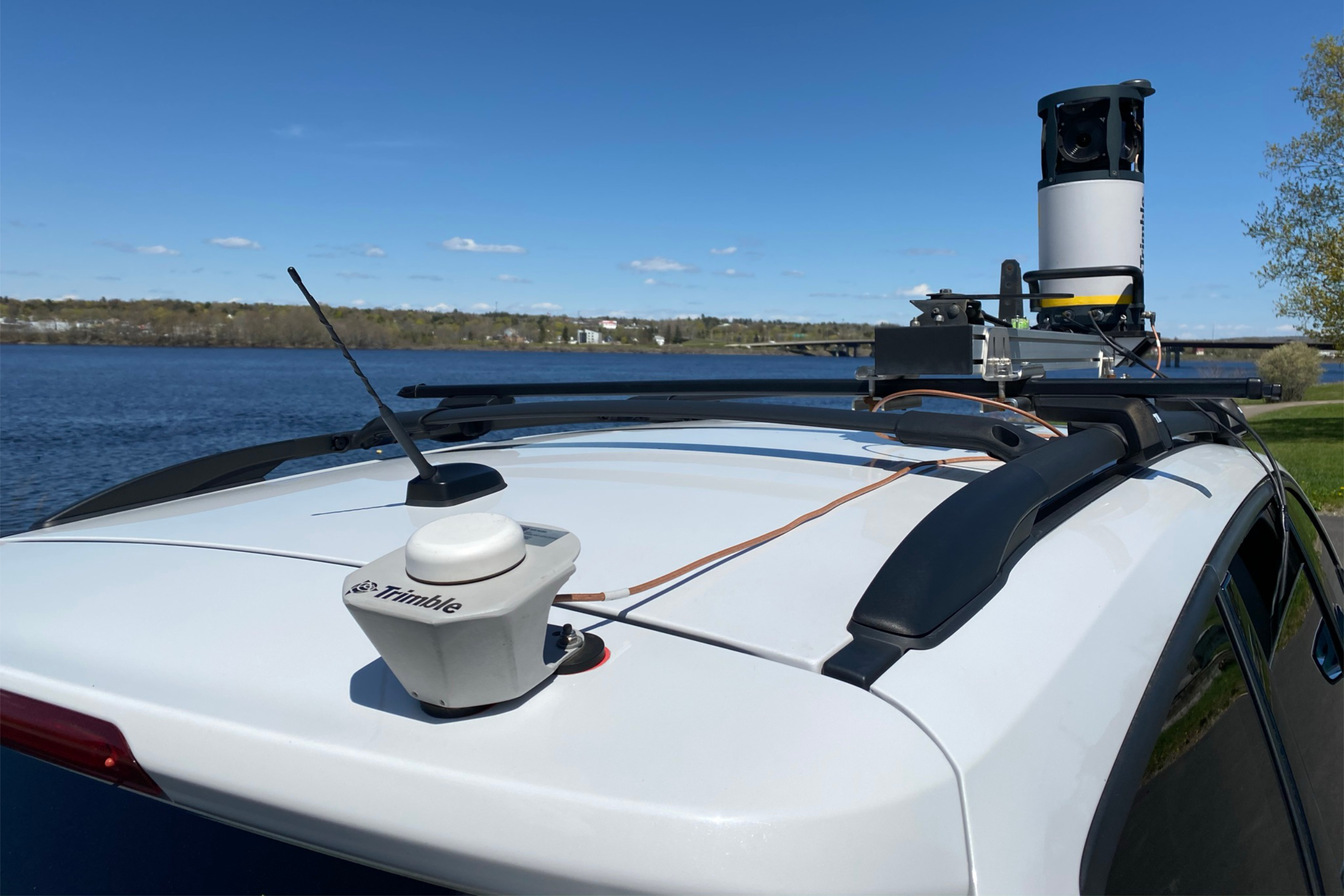 Eagle Engineering vehicle with top mounted camera.